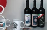 Des bouteilles de vins à la mémoire de Mussolini vendues dans sa ville natale, Predappio (Italie) 