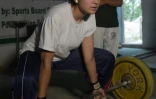 Twinkle, une chrétienne pakistanaise, championne de powerlifting, s'entraîne à Lahore, le 26 mai 2016