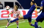 Luka Modric et la Croatie opposés à la Grèce ern barrages aller du Mondial à Zagreb, le 9 novembre 2017 