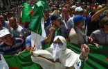 Des Algériens manifestent contre le pouvoir le 16 août 2019 dans la capitale Alger