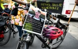 Rassemblement place de La République à Paris, le 19 octobre 2024, pour rendre hommage à Paul, un cycliste de 27 ans mort après avoir été renversé par une voiture au cours de la semaine
