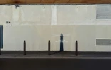 Une nouvelle œuvre de l'artiste de rue Banksy apparue sur la façade d'un immeuble à Marseille, le 30 mai 2025
