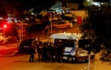 La police se tient près de l'immeuble du forcené à Bastia, le 30 janvier 2019 en Corse