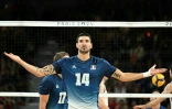 Le central de l'équipe de France de volley Nicolas Le Goff, le 7 août 2024 contre l'Italie en demi-finale des JO de Paris, à l'Arena Paris-Sud