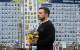 Le président ukrainien, Volodymyr Zelensky, lors d'une cérémonie devant le "mur du souvenir" à Kiev, le 1er octobre 2024