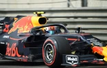 Le Français Pierre Gasly au volant de sa Red Bull lors des qualif pour le GP de Chine, le 13 avril 2019 à Shanghai