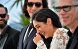 L'actrice franco-iranienne Golshifteh Farahani (c), l'acteur américain Adam Driver (g) et le réalisateur américain Jim Jarmusch (d), le 16 mai 2016 à Cannes