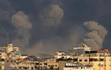 Des nuages de fumée s'élèvent au-dessus de Gaza après des frappes israéliennes sur la ville, le 10 octobre 2023