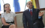 Lundi 24 Janvier 2011

 Navin Ramgoolam, 1er ministre de l'île Maurice et Marie-Luce Penchard à la préfecture