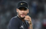 L'attaquant brésilien du PSG Neymar à la fin du Trophée des champions auquel il n'a pas participé contre Rennes, le 3 août 2019 à Shenzhen (Chine) 