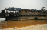 Une baleinière, au port fluvial de Bende-Bende, à Maluku en République démocratique du Congo (RDC), le 20 août 2026