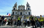 Rassemblement de "gilets jaunes" devant la cathédrale Notre-Dame de Nancy, samedi 14 septembre 2019