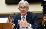 Le président de la banque centrale des États-Unis (Fed) Jerome Powell lors d'une audition devant la Commission financière de la Chambre des représentants, le 24 juin 2025 à Washington