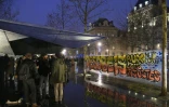 Bâches tendues entre les arbres de la place, une scène où l'on improvise un rap au micro, sandwiches préparés par des bénévoles et des slogans qui ont comme un air de déjà vu. "Je lutte des classes", "Rêve générale", "Désobéis aux lois injustes"