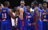 La déception des Français après leur défaite en demi-finale de l'Euro face à l'Espagne, le 17 septembre 2015 à Villeneuve-d'Ascq