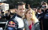 Le Français Sébastien Ogier (M-Sport Ford) avec sa femme après sa 5e victoire consécutive dans le Rallye Monte-Carlo, le 28 janvier 2018 à Monte-Carlo