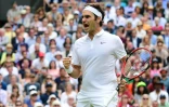 Le Suisse Roger Federer lors de son match remporté face à l'Américain Steve Johnson, le 4 juillet 2016 à Wimbledon 
