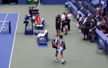 Novak Djokovic quitte l'US Open après sa disqualification, le 6 septembre 2020