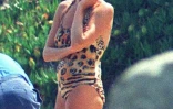 La princesse de Galles Lady Diana, dans la propriété de son ami, le cheik Al Fayed à Saint-Tropez, le 14 juillet 1997