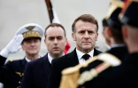 Le président Emmanuel Macron et le Premier ministre Sébastien Lecornu lors des cérémonies du 107e anniversaire de l'Armistice du 11 novembre 1918 devant l'Arc de Triomphe à Paris, le 11 novembre 2025