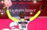 Biniam Girmay célèbre sa victoire lors de la 10e étape du Giro mardi 17 mai à Jesi, en Italie