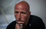 Le street artiste ukrainien Gamlet Zinkivsky dans son studio à Kharkiv, dans l'est de l'Ukraine, le 17 mai 2022