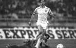 L'attaquant Eric Cantona avec l'équipe de France Espoirs, le 24 mai 1988 lors de la finale aller de l'Euro face à la Grèce, à Athènes