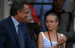 Le ministre russe des Sports Vitaly Mutko et la médaillée olympique Olga Kaniskina le 28 juillet 2016 à Moscou