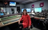 Bérénice Ravache, directrice de la radio musicale française FIP dans les studios de Radio France à Paris, le 21 décembre 2020