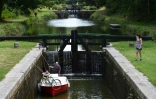 Éclusier sur le canal d'Ille-et-Rance en Bretagne est un job étudiant "en or"