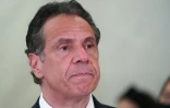 Le gouverneur de l'Etat de New York Andrew Cuomo, dans le Bronx à New York, le 26 mars 2021
