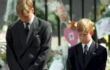 Les princes William et Harry lors des funérailles de leur mère, la princesse Diana, à Londres le 6 septembre 1997