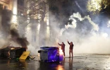Heurts entre manifestants pro-européens et forces de l'ordre au petit matin à Tbilissi, le 29 novembre 2024 en Géorgie