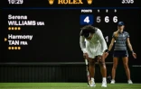 Serena Williams le 28 juin 2022 sur le Center Court de Wimbledon. De retour à la compétition en simple, l'Américaine a fini exténuée après 3h11 d'échanges