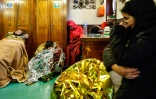 Des migrants secourus par les marins de l'Abeille Languedoc, le 9 mai 2022, dans la Manche 