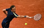 Le Russe Daniil Medvedev face à l'Américain Reilly Opelka au 3e tour de Roland-Garros, le 4 juin 2021