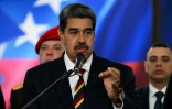 Le président vénézuélien Nicolas Maduro s'adresse aux médias après avoir comparu devant la Cour suprême de justice (TSJ) à Caracas, le 9 août 2024