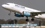 Un Airbus A318 d'Aigle Azur, en avril 2015 à l'aéroport de Lille