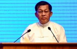 Le général birman Min Aung Hlaing prononce un discours à Naypyidaw le 15 octobre 2025
