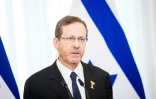 Le président israélien Isaac Herzog à Riga, le 5 août 2025 lors d'une visite en Lettonie