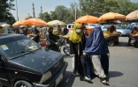 Des Afghanes dans une rue de Kaboul, le 1er septembre 2021