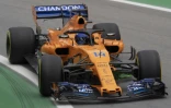 L'Espagnol Fernando Alonso au volant de sa McLaren lors des des essais libres pour le GP du Brésil, sur le circuit d'Interlagos, le 10 novembre 2018