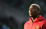 Paul Pogba avant le match entre son équipe Manchester United et Saint-Etienne lors des 16e de finale de la Ligue Europa le 22 février 2017 au stade Geoffroy Guichard.