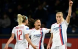 La joie de l'attaquante norvégienne de Lyon Ada Hegerberg, après avoir ouvert le score contre le Paris Saint-Germain, lors de la demi-finale retour de la Ligue des Champions, le 30 avril 2022 au Parc des Princes
