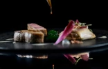 Un plat servi au restaurant "La Pyramide" à Vienne, le 20 mars 2025 en Isère