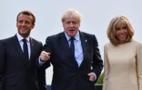 Le président Emmanuel Macron, sa femme Brigitte Macron et le Premier ministre britannique Boris Johnson (c), le 24 août 2019 à Biarritz