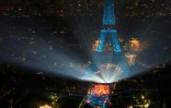 Photo de la Tour Eiffel prise le 9 juin 2016, pendant le concert sur le Champ de Mars