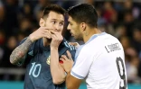 Lionel Messi et Luis Suarez lors du match amical entre l'Argentine et l'Uruguay du 18 novembre 2019 au Bloomfield stadium de Tel Aviv