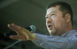 Le leader du parti d'extrême droite Liberté et démocratie directe, Tomio Okamura, fait campagne à Kladno, en République tchèque, le 2 octobre 2021