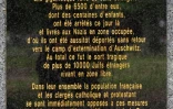 Une plaque rappelant que "le 26 août 1942, le gouvernement de l'Etat français, installé dans cet immeuble à Vichy, a déclenché sur tout le territoire de la zone libre une gigantesque rafle de juifs étrangers", le 11 juin 2020 à Vichy